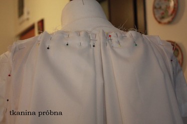 Suknia inspirowana strjami Madame de Pompadour