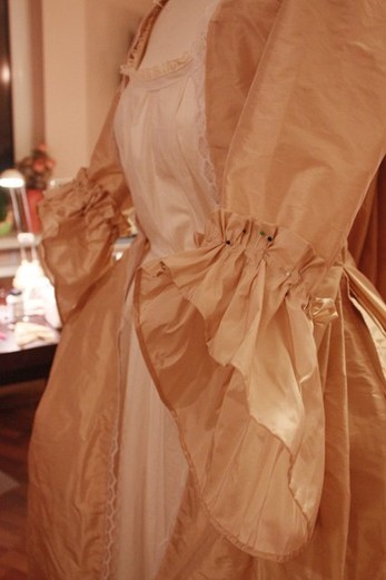 Suknia inspirowana strjami Madame de Pompadour