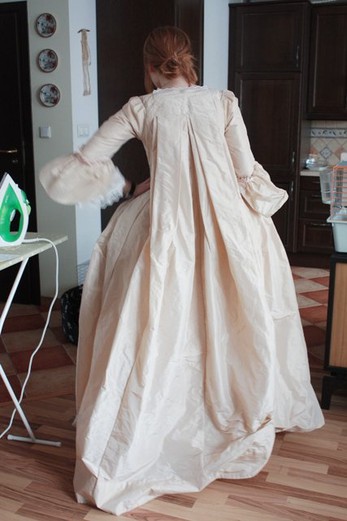 Suknia inspirowana strjami Madame de Pompadour